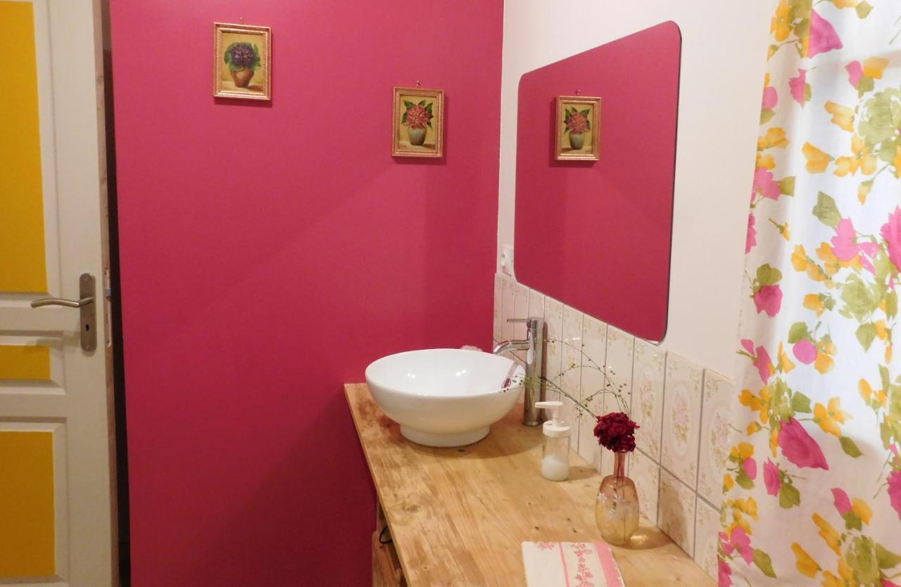 L'Heureux Bazar Villa Saint-Nectaire Bagian luar foto